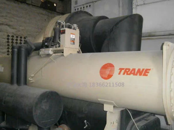 Bảo Dưỡng & Vệ Sinh Tẩy Cáu Cặn Bình Ngưng Chiller Chuyên Dụng